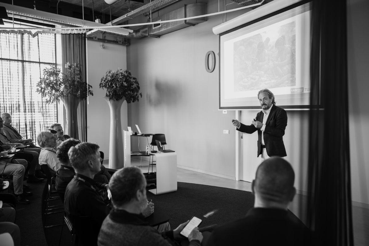 TOPIC - Customer Event -2026 - Keynote Carlo